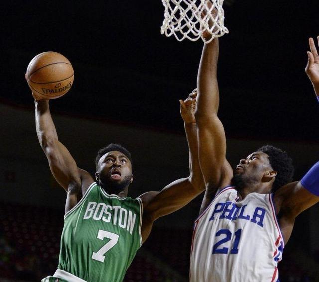 凭借年轻的 凭借年轻的